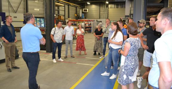 Political Party Essentie visits Montair Environmental Solutions and receives a tour from Tom van Asten