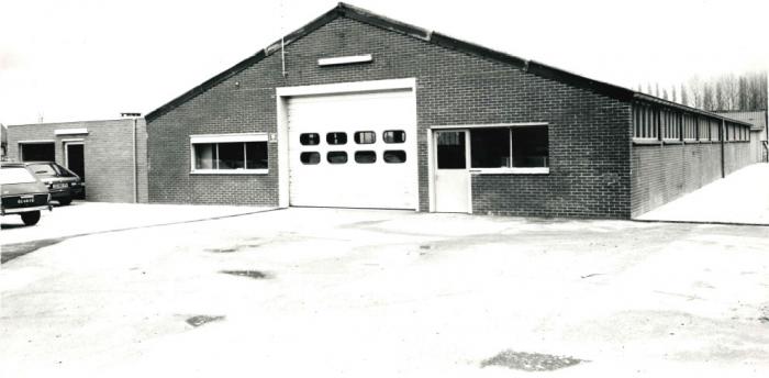 Black and white photo of Montair's first business premises from 1972