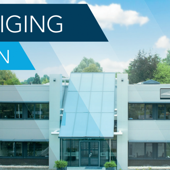 Uitnodiging van Montair waarop het gebouw te zien is