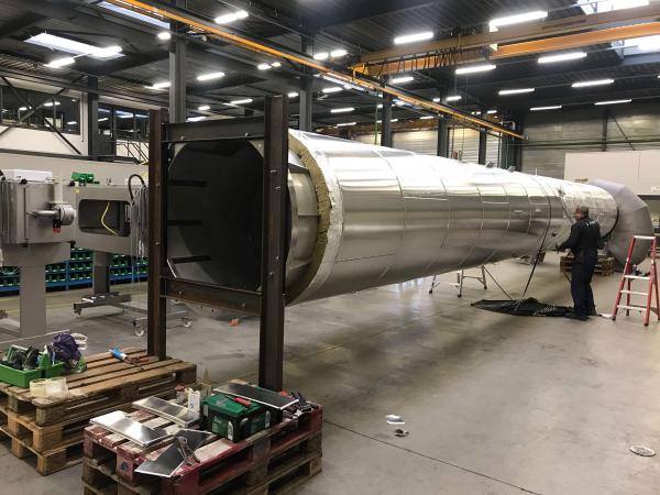 A gas scrubber is being insulated at Montair Environmental Solutions
